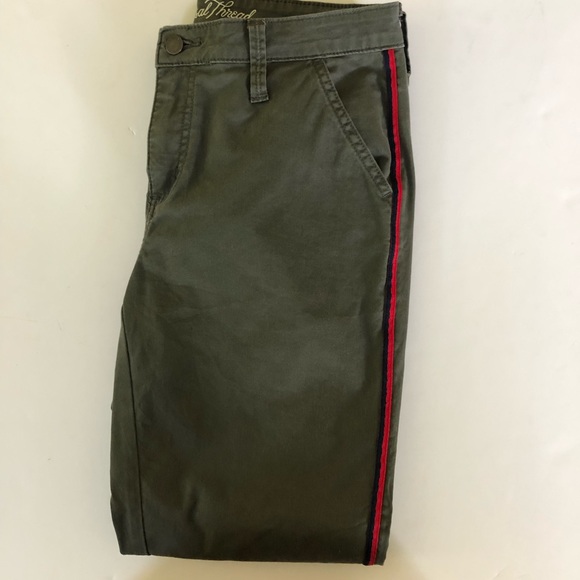 Women’s Universal Thread Girlfriend Pants - Picture 4 of 7